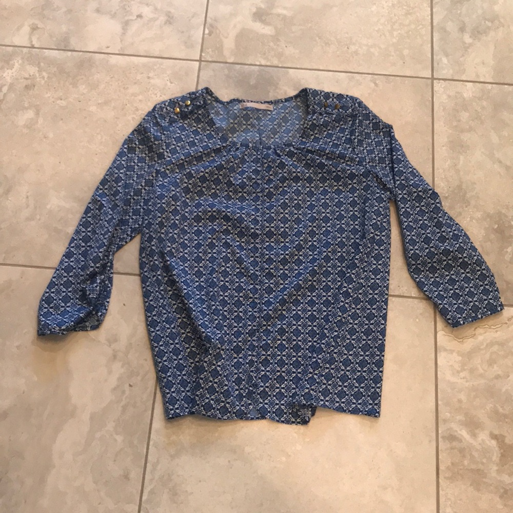 Great wrinkle free top.